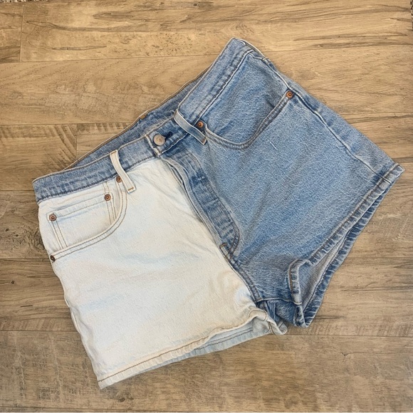 Levi’s VTG 90s 501 Button Fly 2 Tone Denim Shorts - Picture 1 of 8